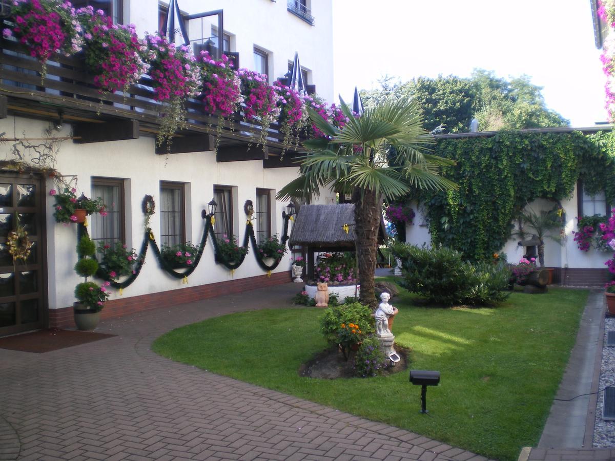 Hotel Am Berg Spremberg Bagian luar foto