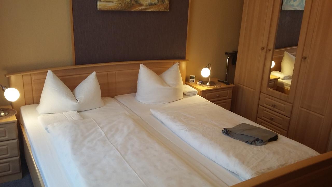 Hotel Am Berg Spremberg Bagian luar foto