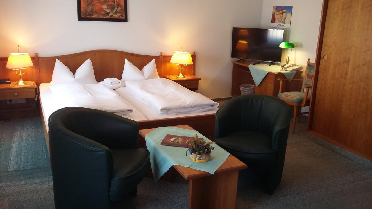Hotel Am Berg Spremberg Bagian luar foto